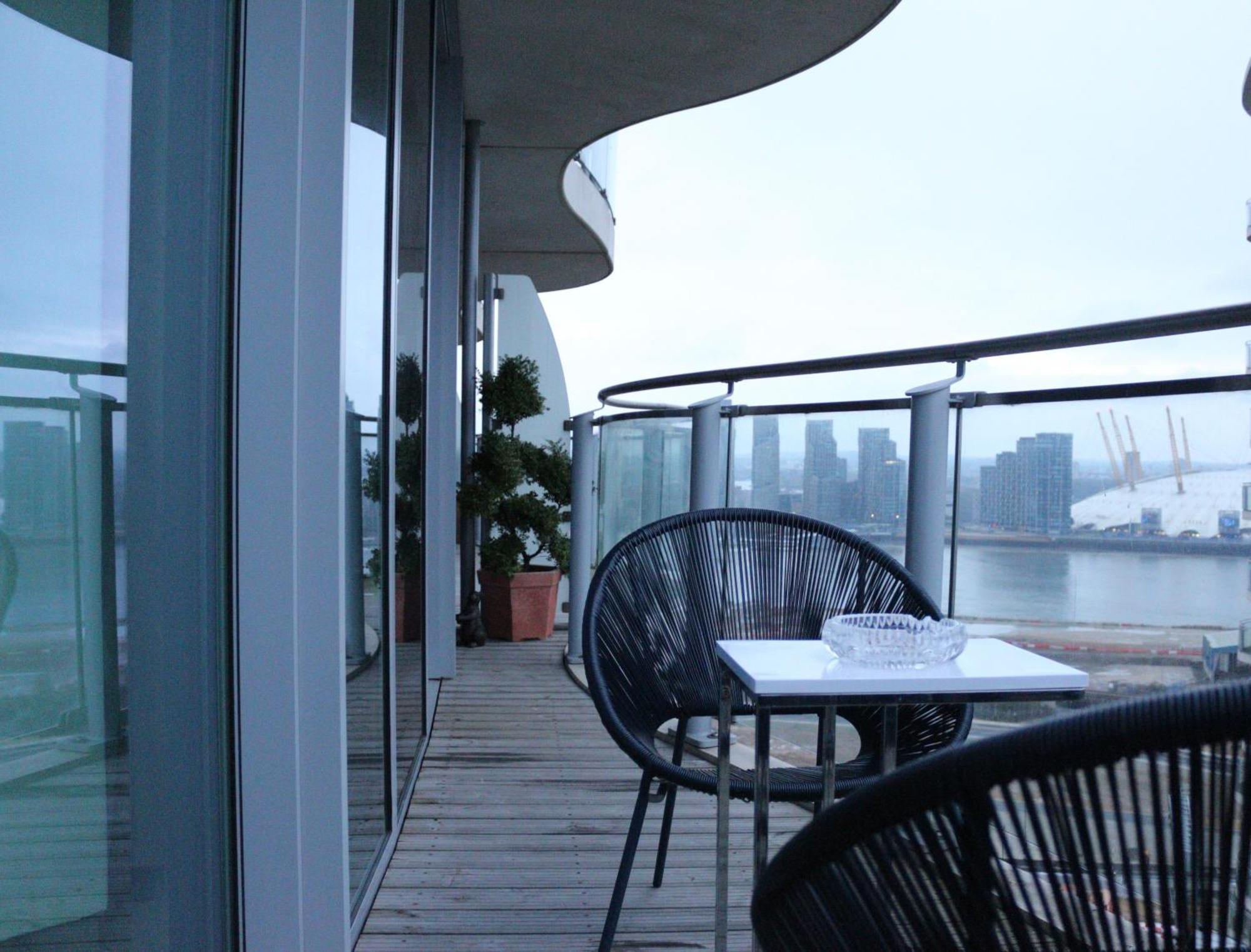 Luxury 1 Bedroom Apartment In Лондон Экстерьер фото